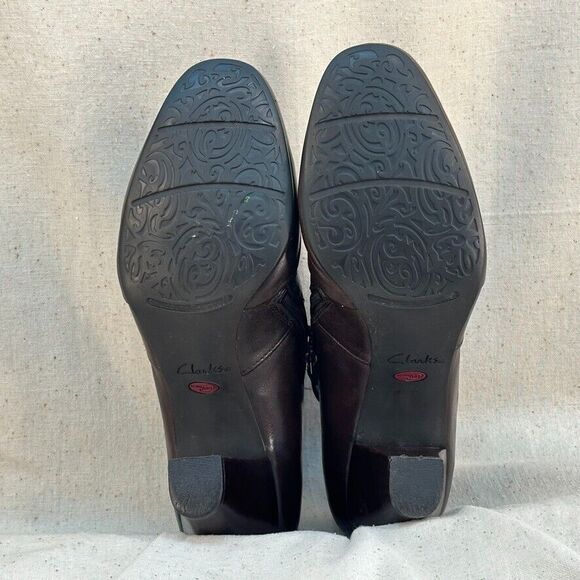 Clarks Women's 9 Vermont Terrace Brown Heels Bootie Shoe Brown Buttons Leather - Picture 7 of 10